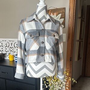 Love Tree Plaid Utility Jacket in Gray and Tan